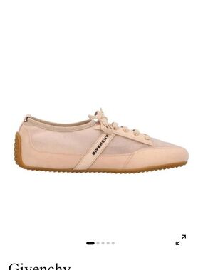 Givenchy Light Pink Leather Low-Top Sneaker